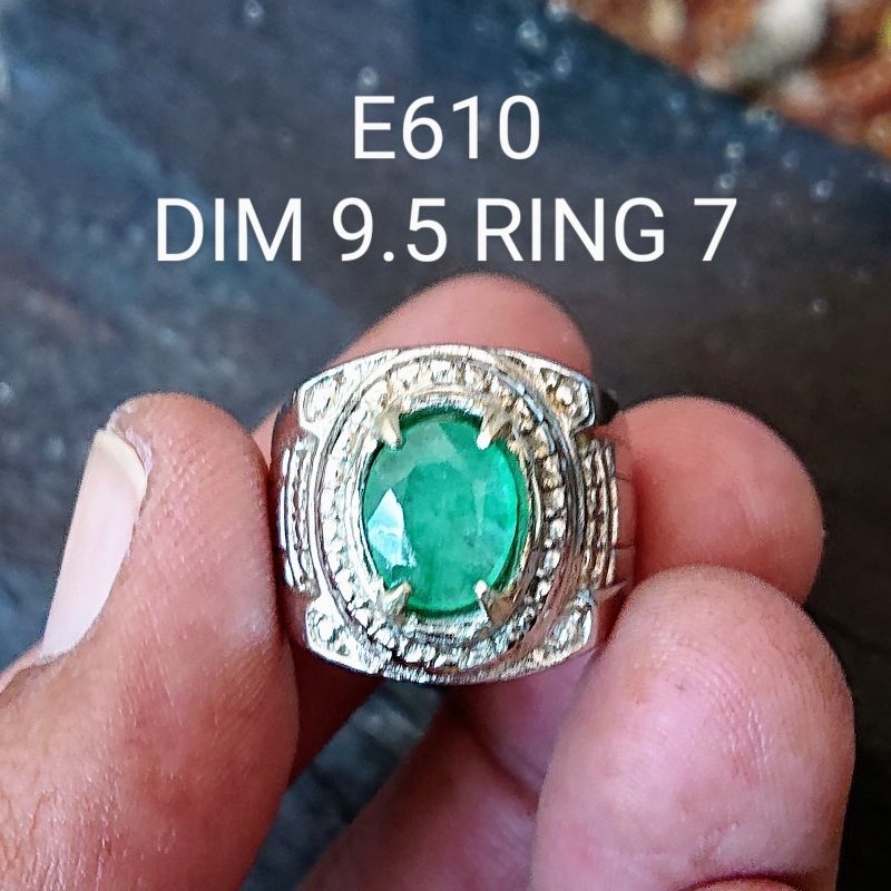 NATURAL JAMRUD ZAMRUD COLOMBIA SIMPEL ELEGAN BERKELAS CINCIN BATU PERMATA JAMRUD ZAMRUD EMERALD COLO