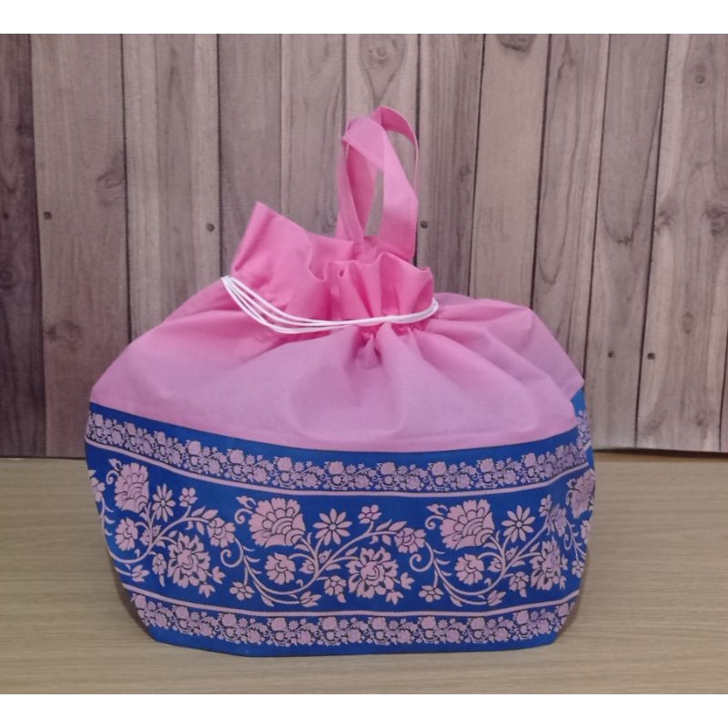 

Tas berkat tas hajatan Kotak Nasi 20x20 Tas spundbond serut 29x22x22