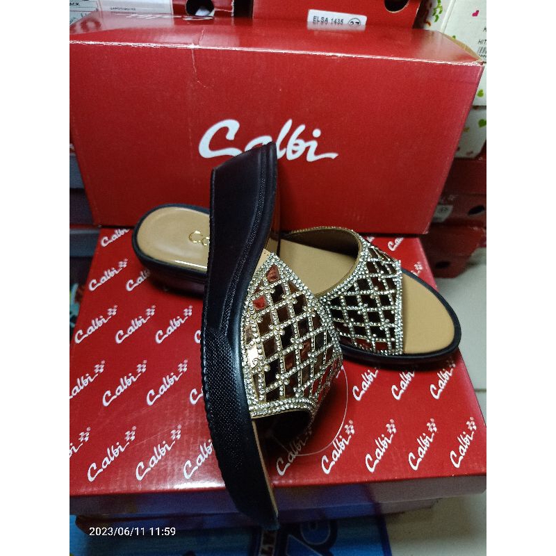 calbi sandal wanita