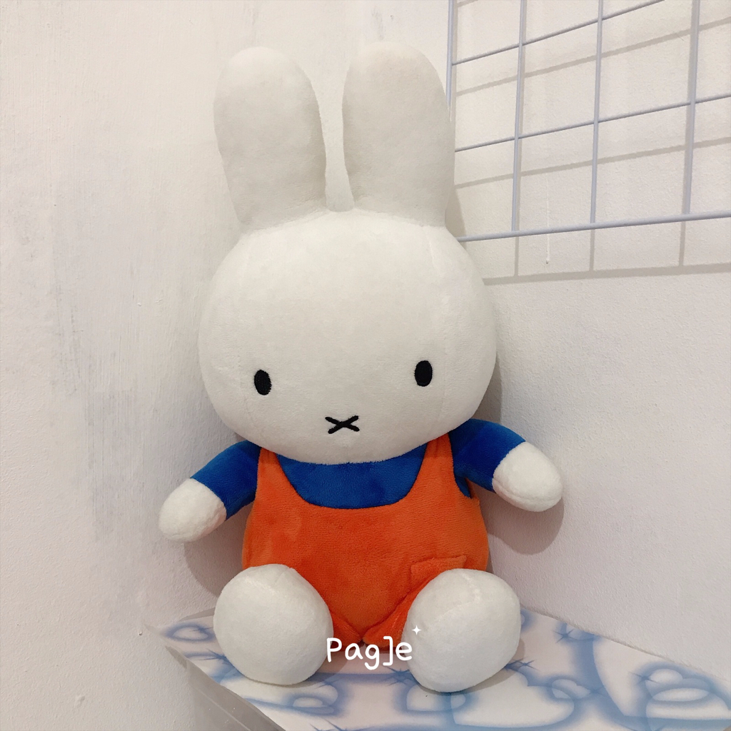 Miffy Rabbit Bunny Jumbo 44 cm [Preloved & Minor Minus] - Plush Doll Boneka