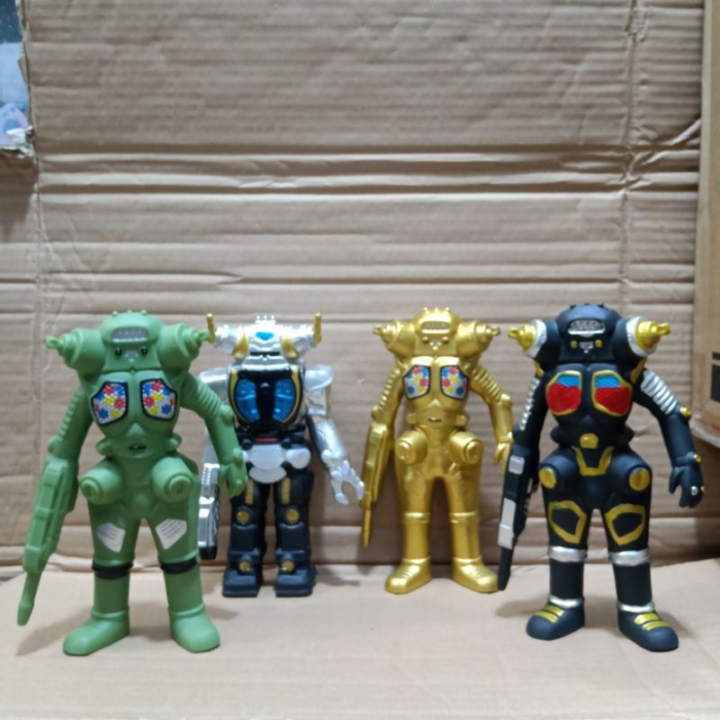 Mainan Action Figure Monster Ultraman King Joe