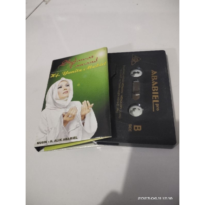 kaset pita shalawat tawasul / bersama hj yunita ababil