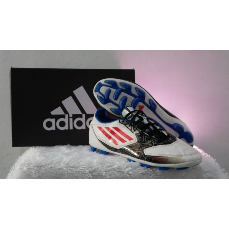 Sepatu Bola Adidas F5 TRX HG Second Original