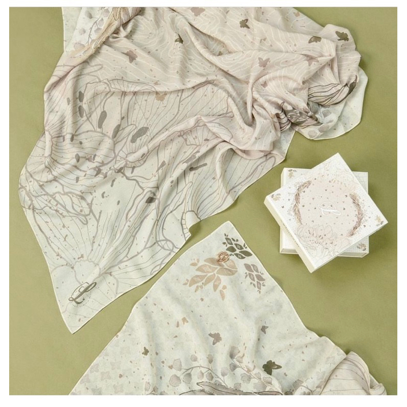 PRELOVED HIJAB L by LAUDYA CHINTYA BELLA