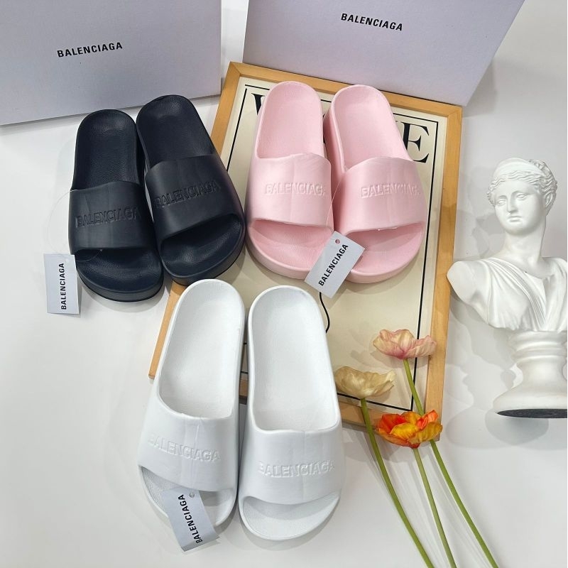 sandal wanita