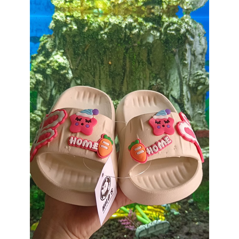 Now Hilo’s Sandal Anak Perempuan / Sandal Selop Anak Perempuan Karakter Rabbit / Sandal Anak Bahan Eva / Sandal Anak Viral