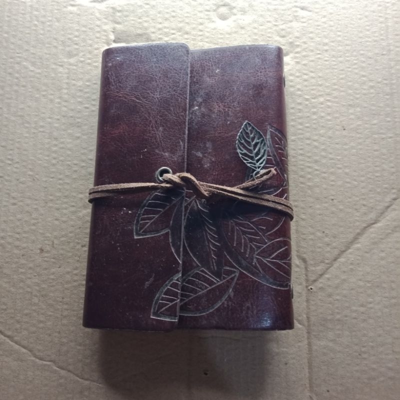 

Buku jurnal coklat