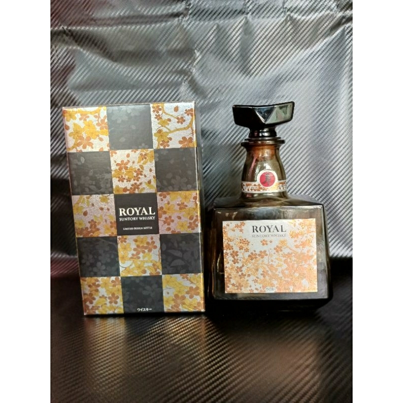 botol bekas miras, botol minuman, botol pajangan, botol koleksi, botol royal Suntory whisky