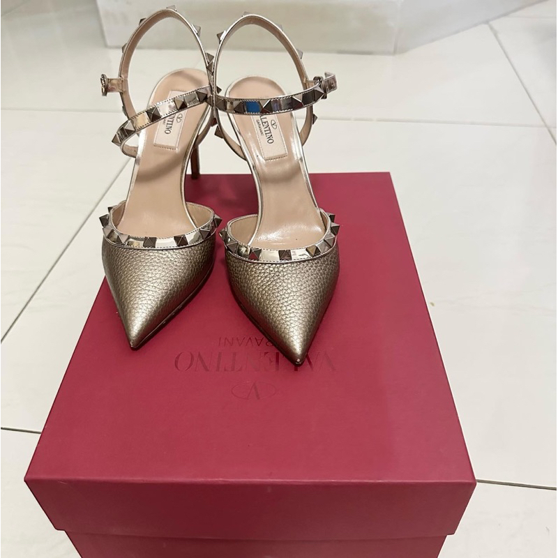 Authentic Valentino Rockstud slingback pump heels size 36