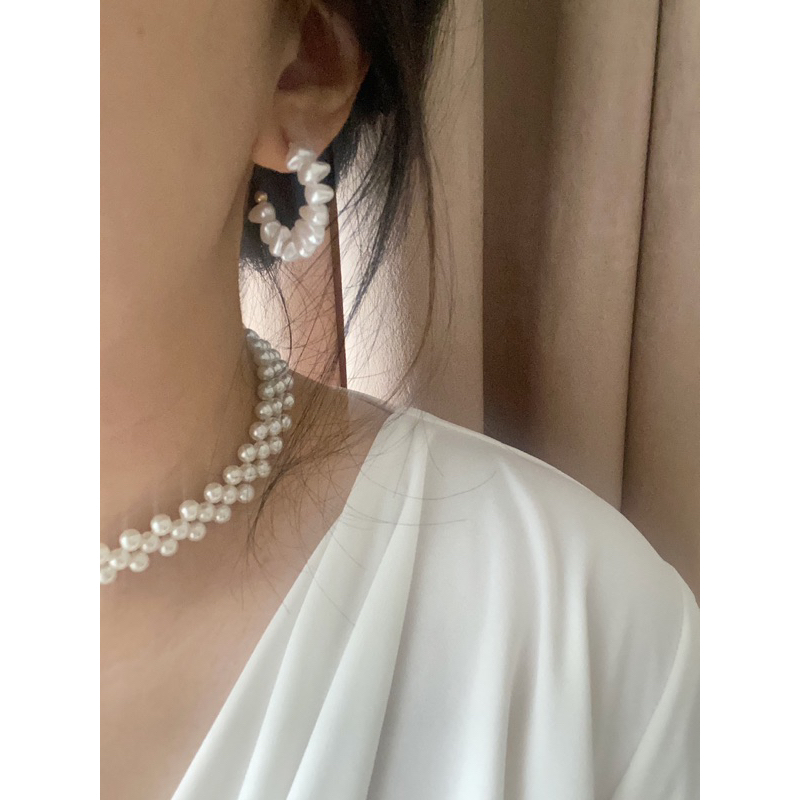 Ark.co - Josefin pearl earrings anting mutiara elegan C hoops