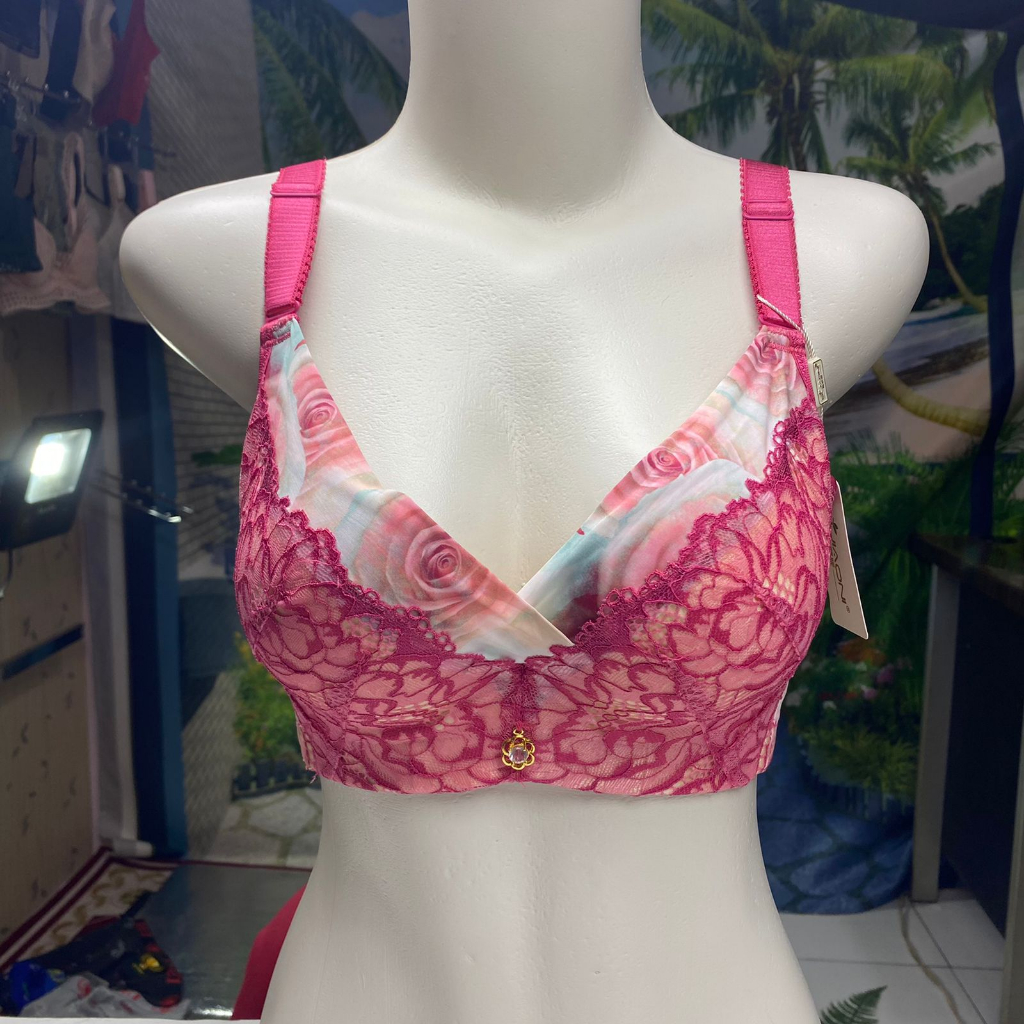 BRA / BH WANITA 9522 KAWAT SIZE 32-34 KAIT 4 TERDAPAT 3 WARNA PAKAIAN DALAM WANITA IMPORT