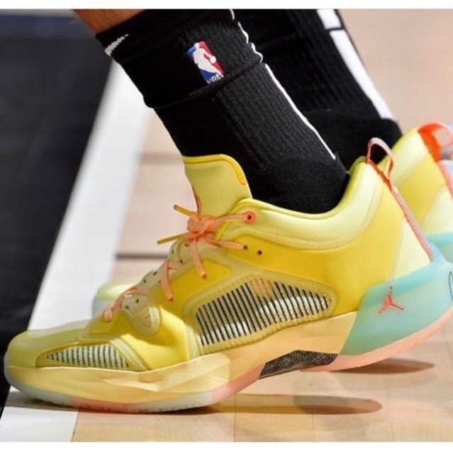 (Size 40-46) Jordan 37 Low EYBL Yellow / Sepatu basket