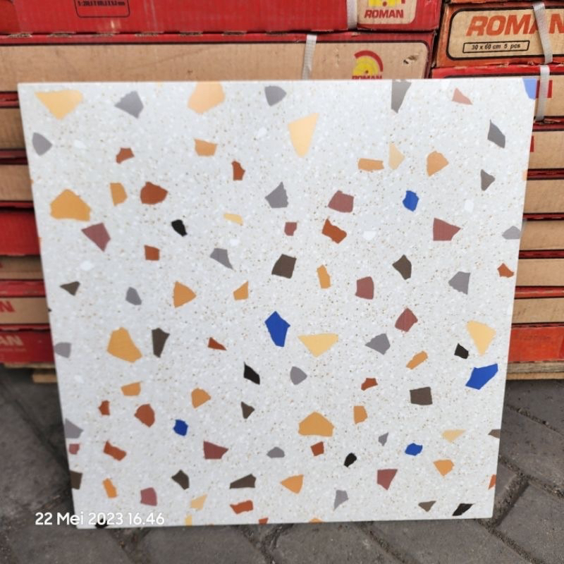 KERAMIK LANTAI MATT TERRAZO KASAR GARASI KAMAR MANDI LUCAS BEIGE 50x50 KW1