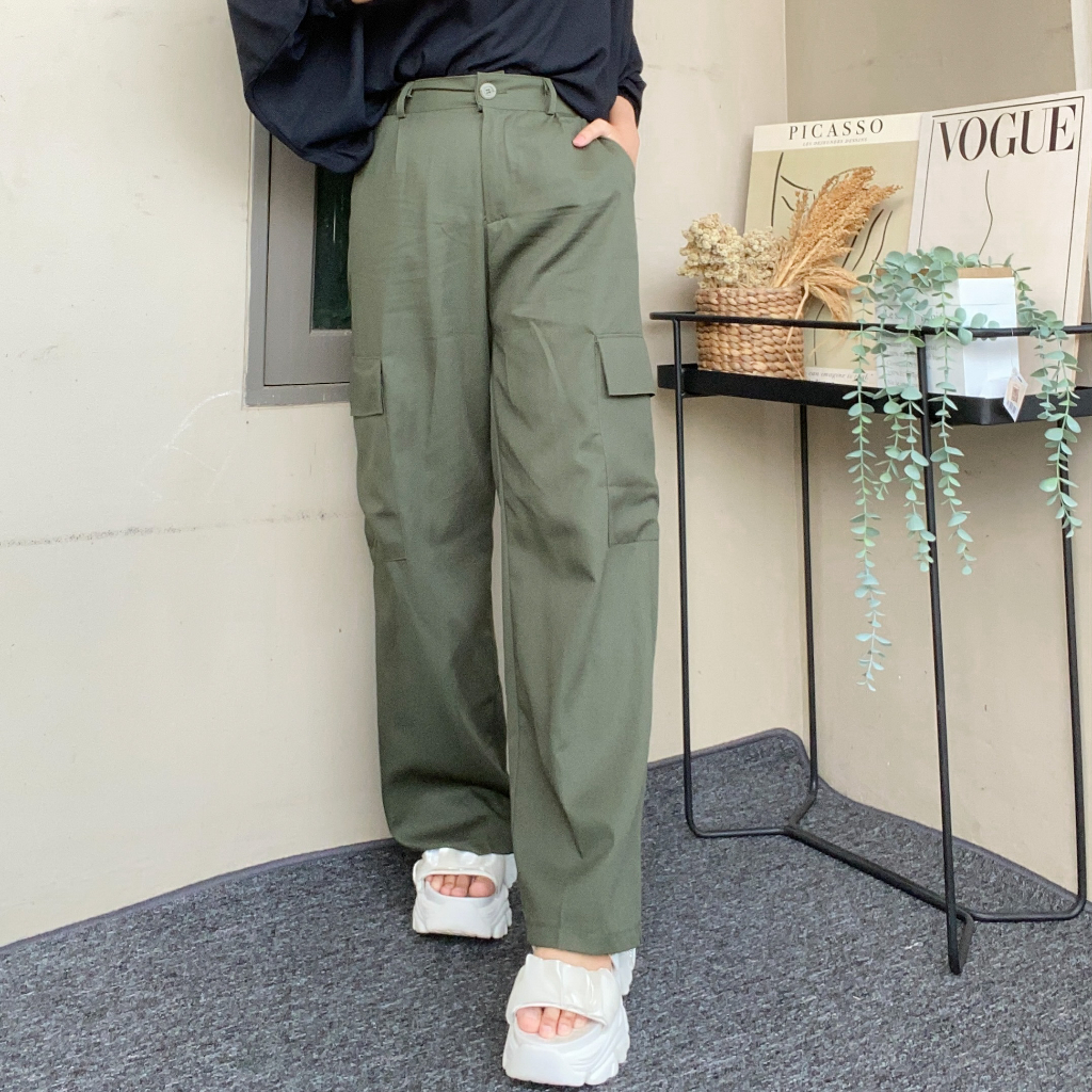 BONNIE CARGO PANTS - HIGHWAIST LOOSE CARGO - CELANA CARGO WANITA