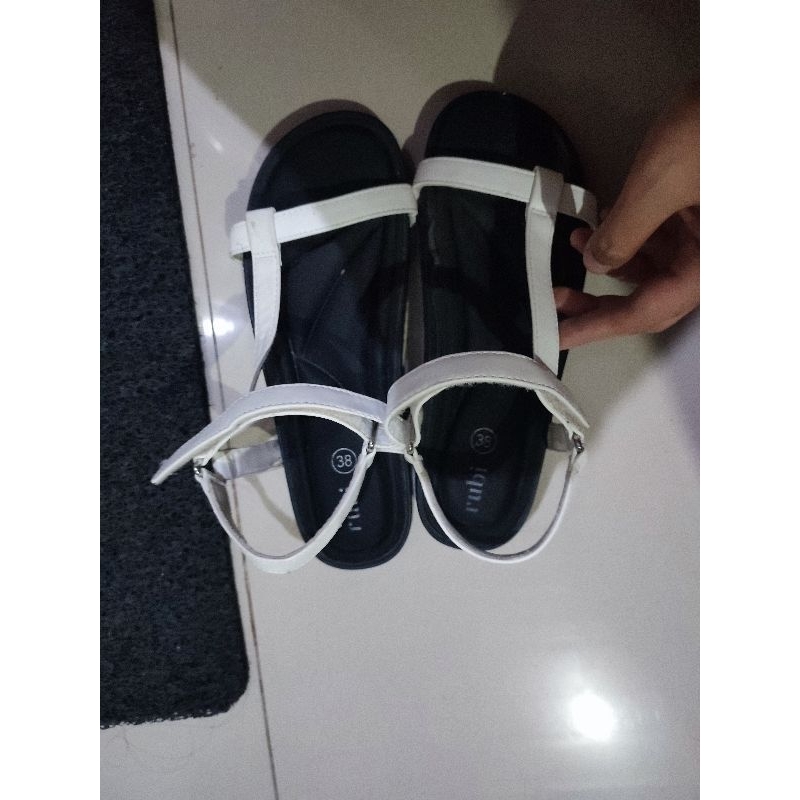 Preloved Rubi Sandal Malmo Platform Sporty - Putih (White Series) SIZE 38