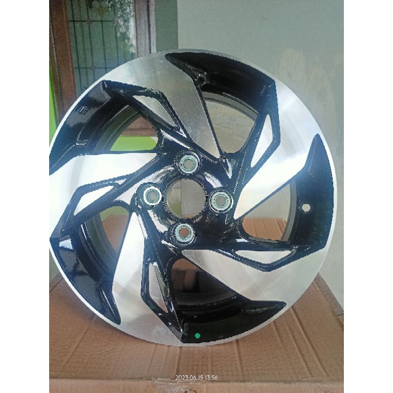 Velg Honda Mobilio RS R15