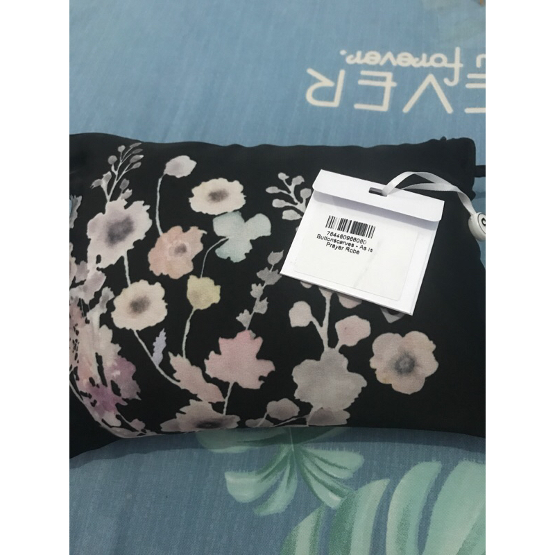 buttonscarves  as is asoka prayer robe black NeW