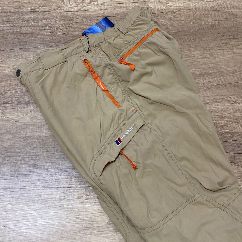 Celana Berghaus