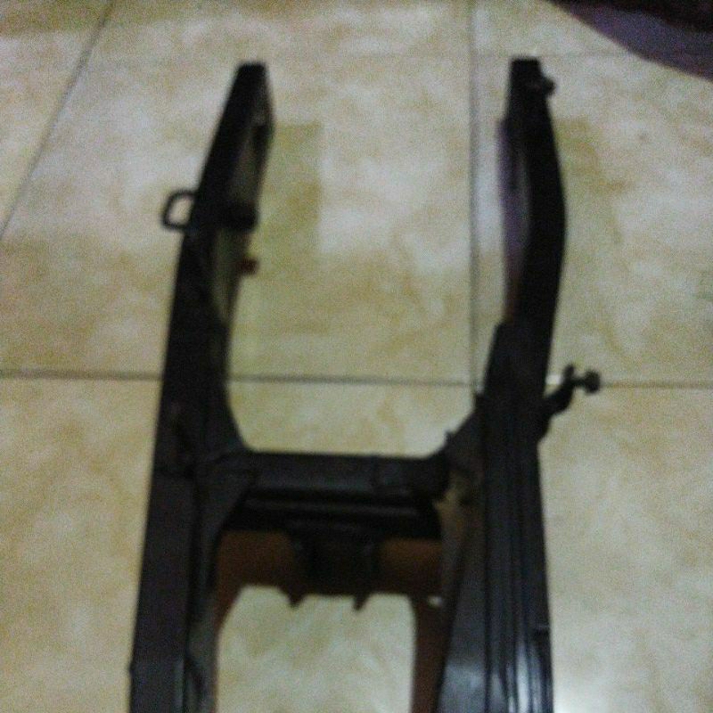 swing arm cb150r old