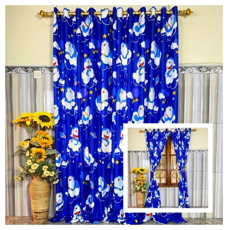 Gorden pintu kamar motif karakter