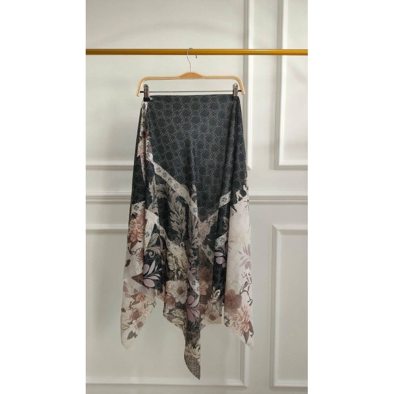 Scarf Qnanz