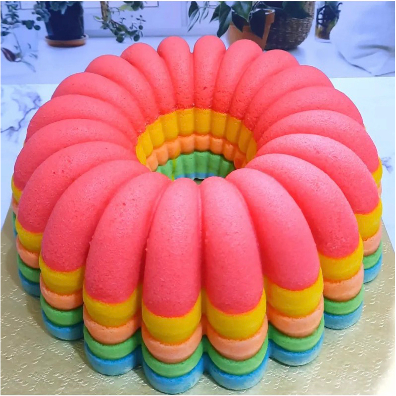 

RAINBOW CAKE