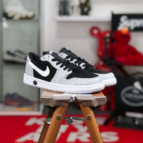 Nike Air Jordan 1 Low OG &quot;Black Cement&quot;