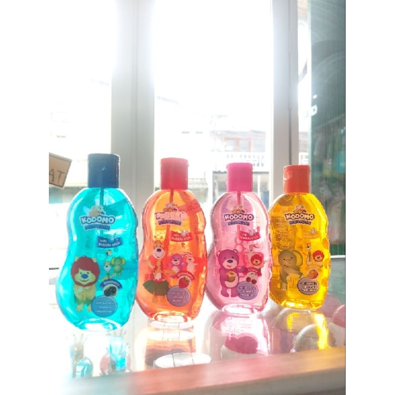 KODOMO BODYWASH WITH BUBBLE STICK 200ML