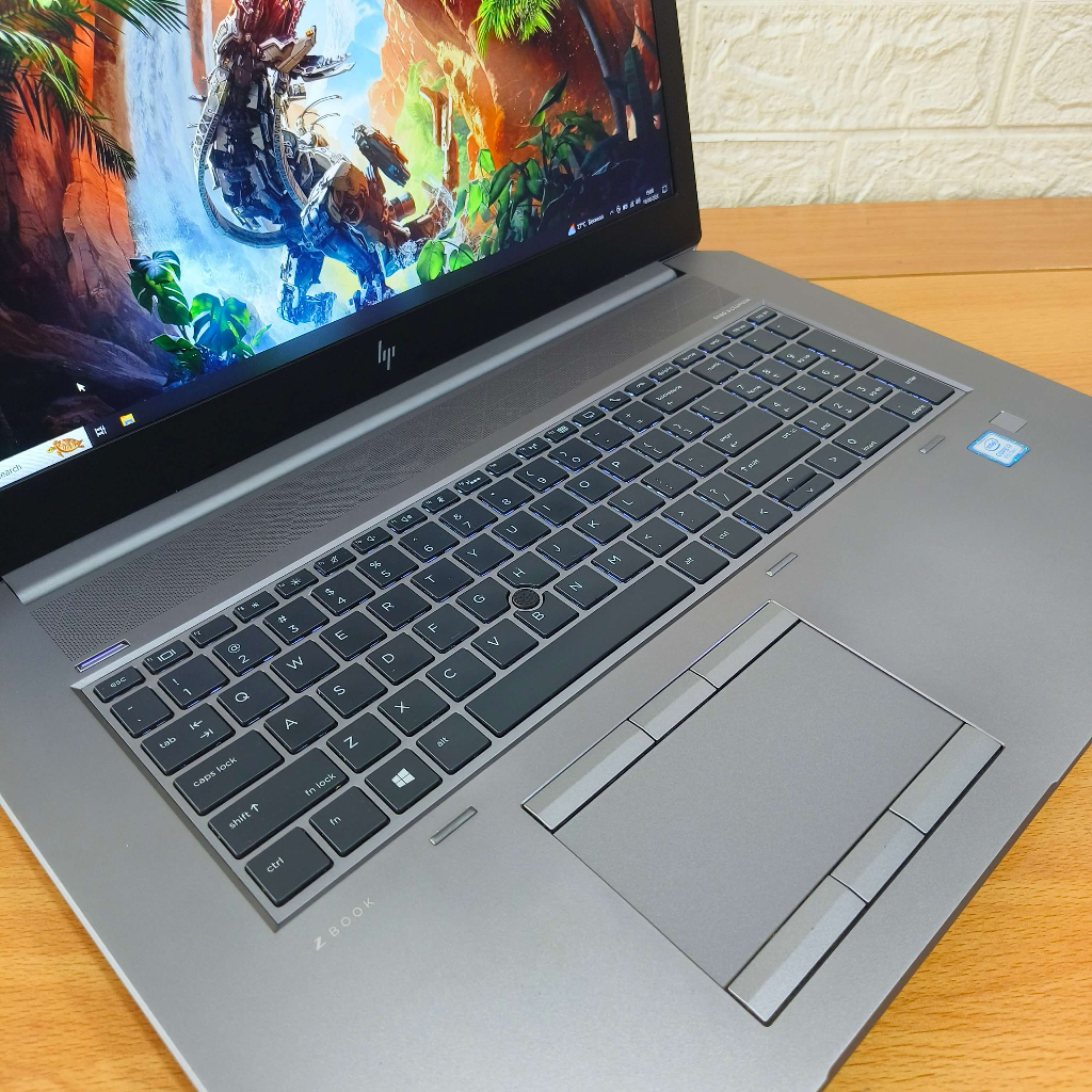 HP ZBook 17 G5 Core i7-8750H RAM 32GB SSD 512GB HDD 1TB NVIDIA Quadro P1000 4GB