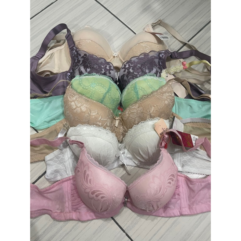 BRA RANDOM BERKAWAT IMPORT BRA / PAKAIAN DALAM WANITA