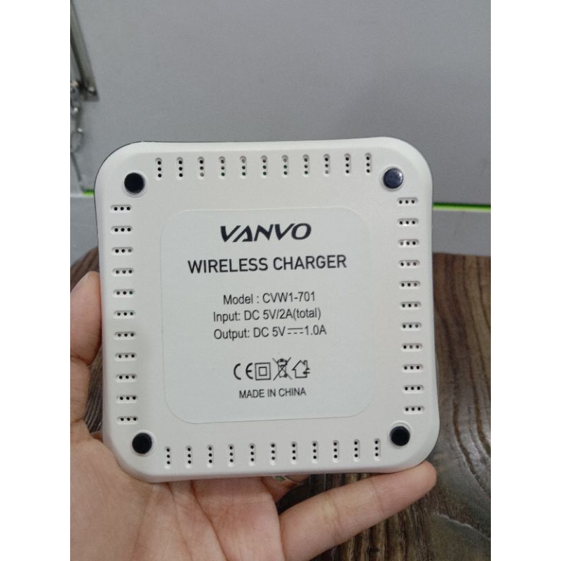 WIRELESS CHARGER VANVO CVW1-701