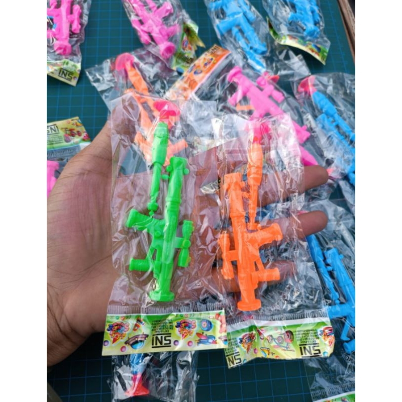 

bazoka isi 20 pcs