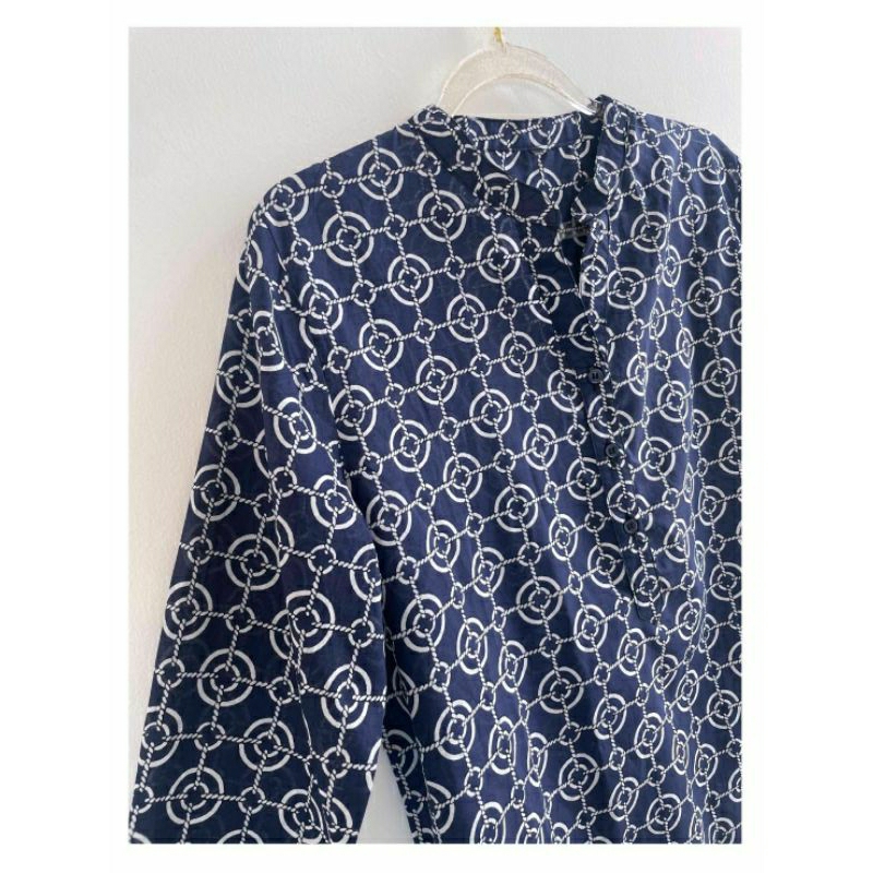 so geometric full print longsleeve blouse