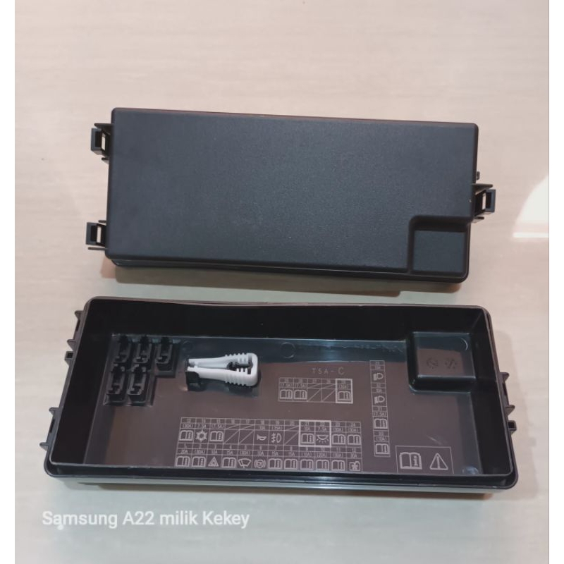 cover tutup box sekring sekering relay mobil honda crv 2015_2021 original