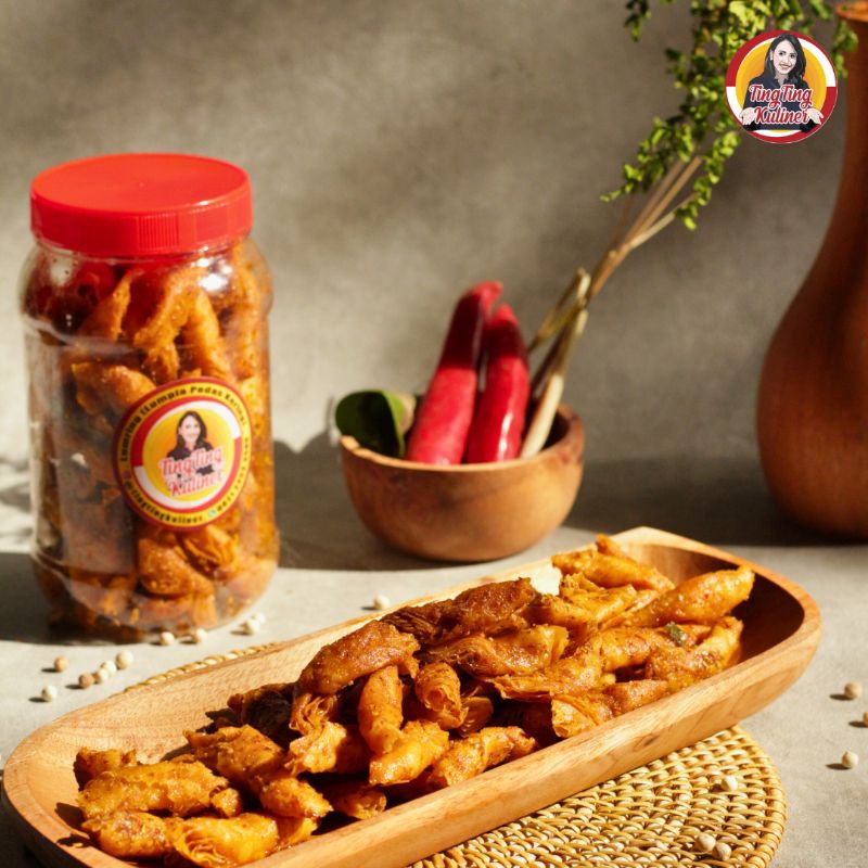 

LUMRING PEDAS (Lumpia Kering Pedas) By Ayu tinting