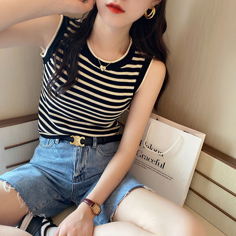 Jessi Tank Top Rajut Atasan Wanita