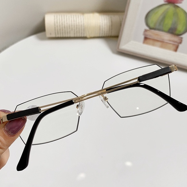LIMITED EDITION CLASSIC DESIGN Kacamata Baca Super Fokus Original  Lensa Anti Blue Ray Frame Less Kualitas Premium Pria Wanita