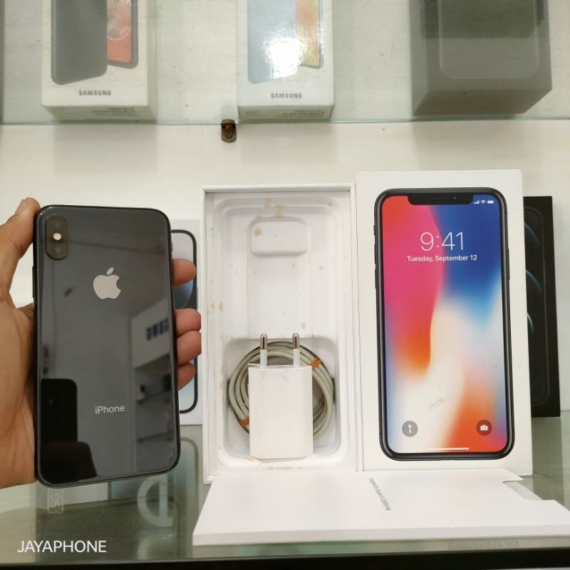 IPHONE X 64GB GARANSI RESMI IBOX