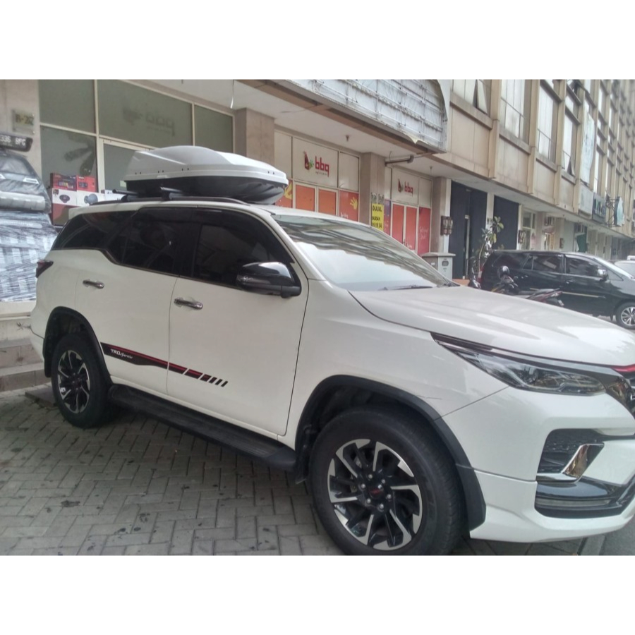 ROOF BOX ROOFBOX PUTIH ALL NEW FORTUNER