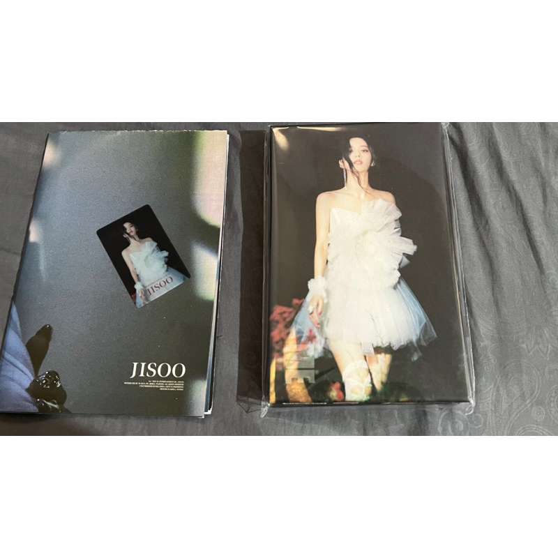 Ready Stock Album Jisoo Flower (ME)