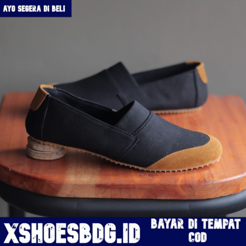 Sepatu Slip On Pria Casual Formal Kanvas Kerja Kuliah Kondangan