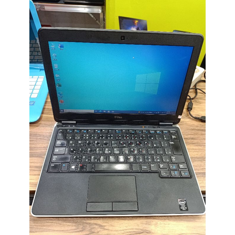 DELL LATITUDE E7240 CORE I5-4310U CPU 2.00GHz (4CPUs)~2.6GHz RAM 8 GB SSD 256 GB