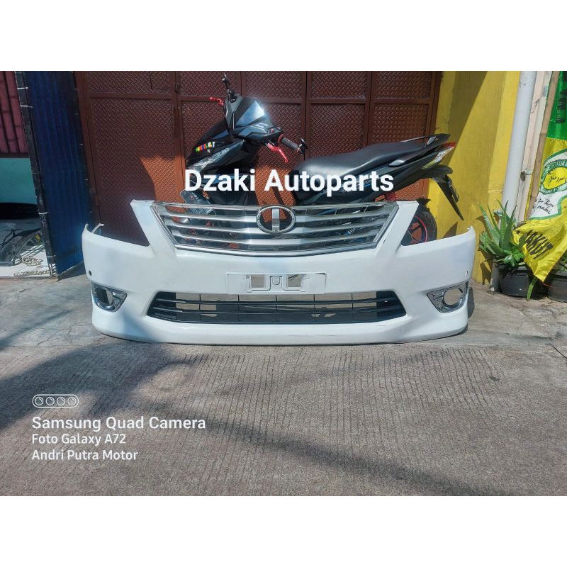 Bumper Bemper Depan Innova 2012 Komplit Original