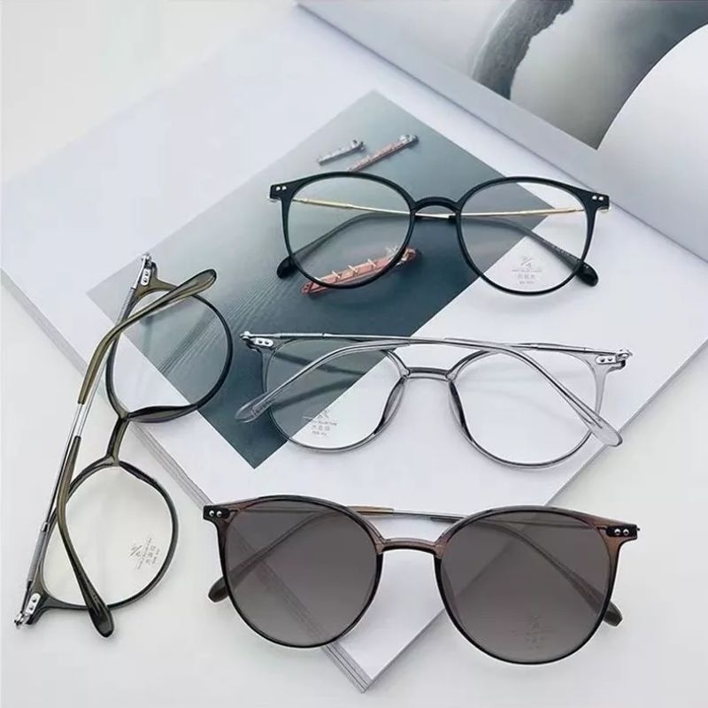 Kacamata Lensa 2in1 Photochromic anti radiasi bentuk bulat bahan metal gaya Korea unisex