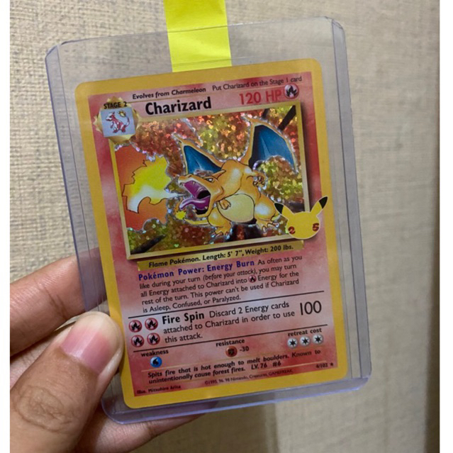 Charizard Celebrations 25th Anniversary Enghlish Pokemon TCG