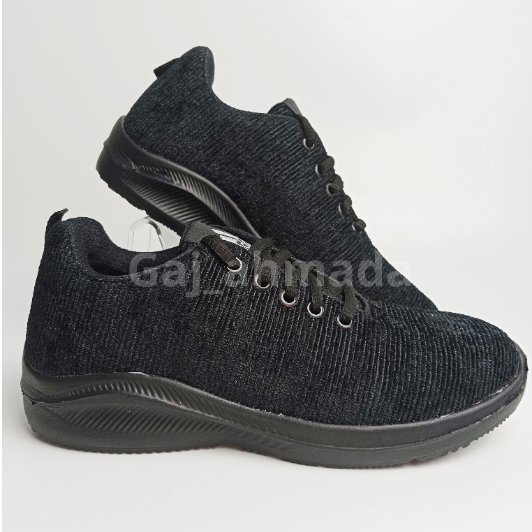 Sepatu Hitam Sekolah Rajut - Sepatu Kekinian Formal Pria - Sepatu Olahraga Wanita