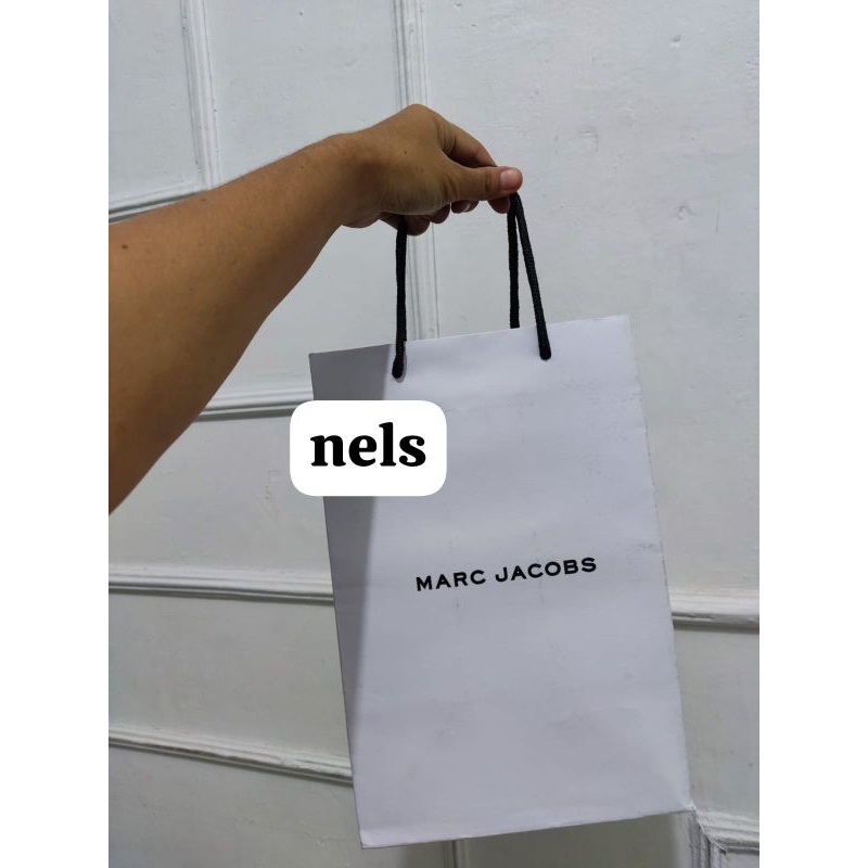 

paperbag marc jacob