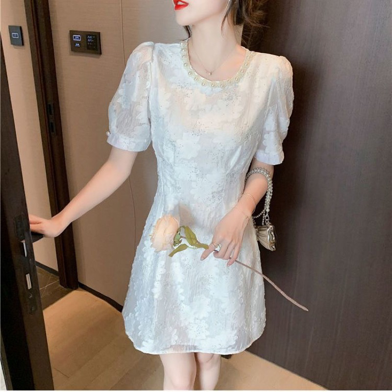 Dress Putih Kerah Bulat List Mute M507