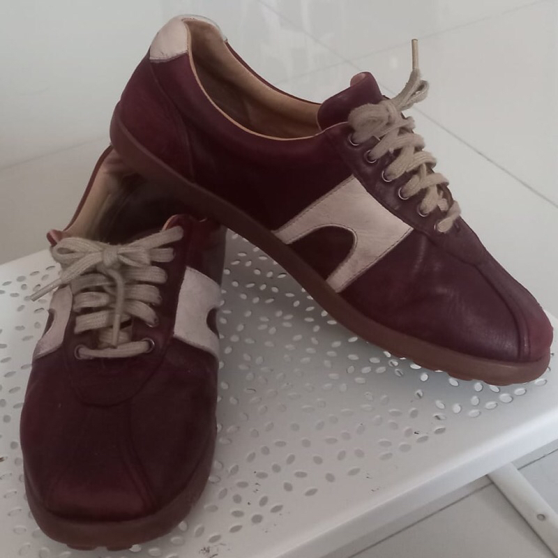 SEPATU PRELOVED CAMPER