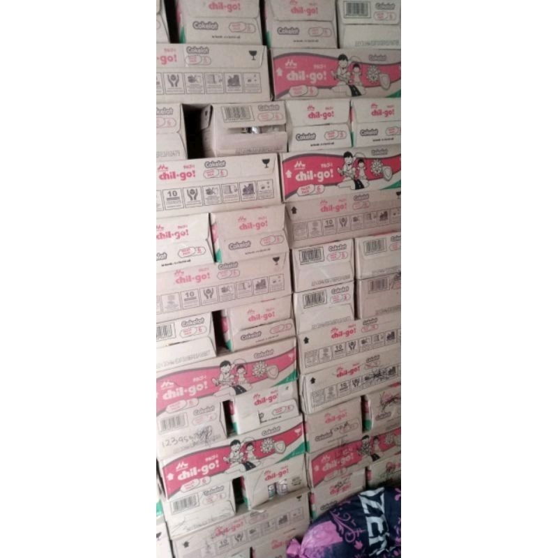 

chil go uht coklat vanila strawberry karton